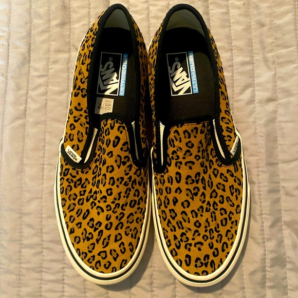 Vans Shoes - NWT Leopard Print Slip On Vans, 10